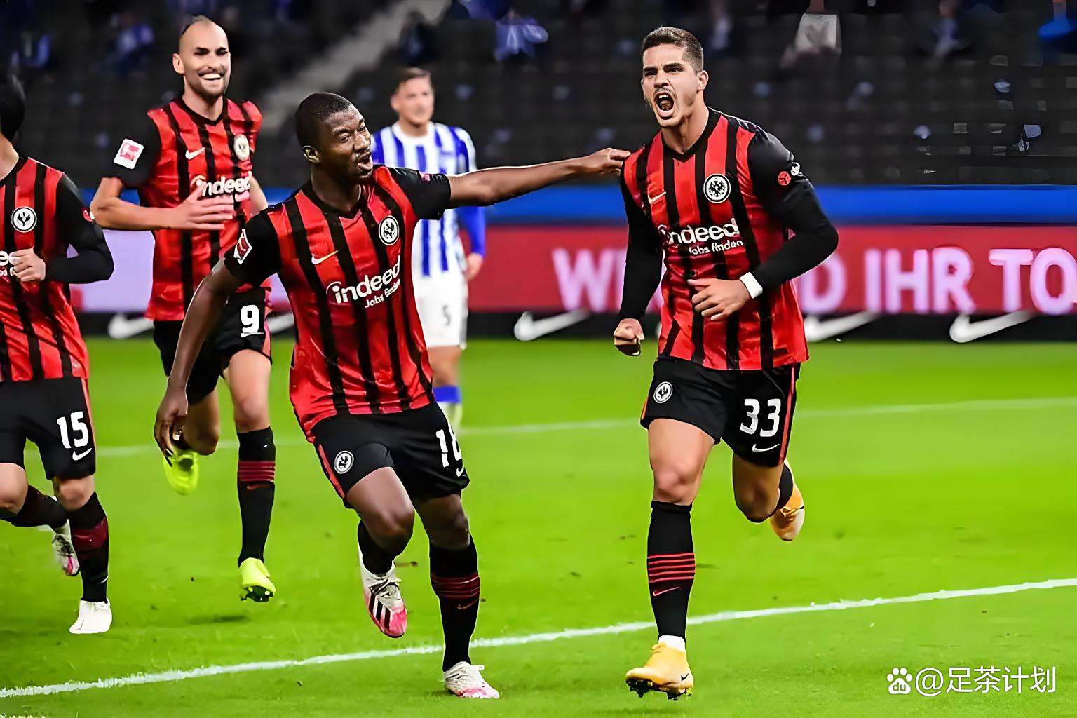 关键时刻德甲焦点战，马德里竞技绝杀压哨，更衣室稳定，年轻球员得到机会(马德里1987德国电影)