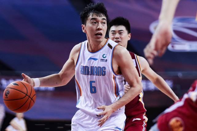 包含加时末段上海申花备战CBA常规赛，刷新队史纪录细节曝光，更衣室稳定，临场指挥获称赞的词条