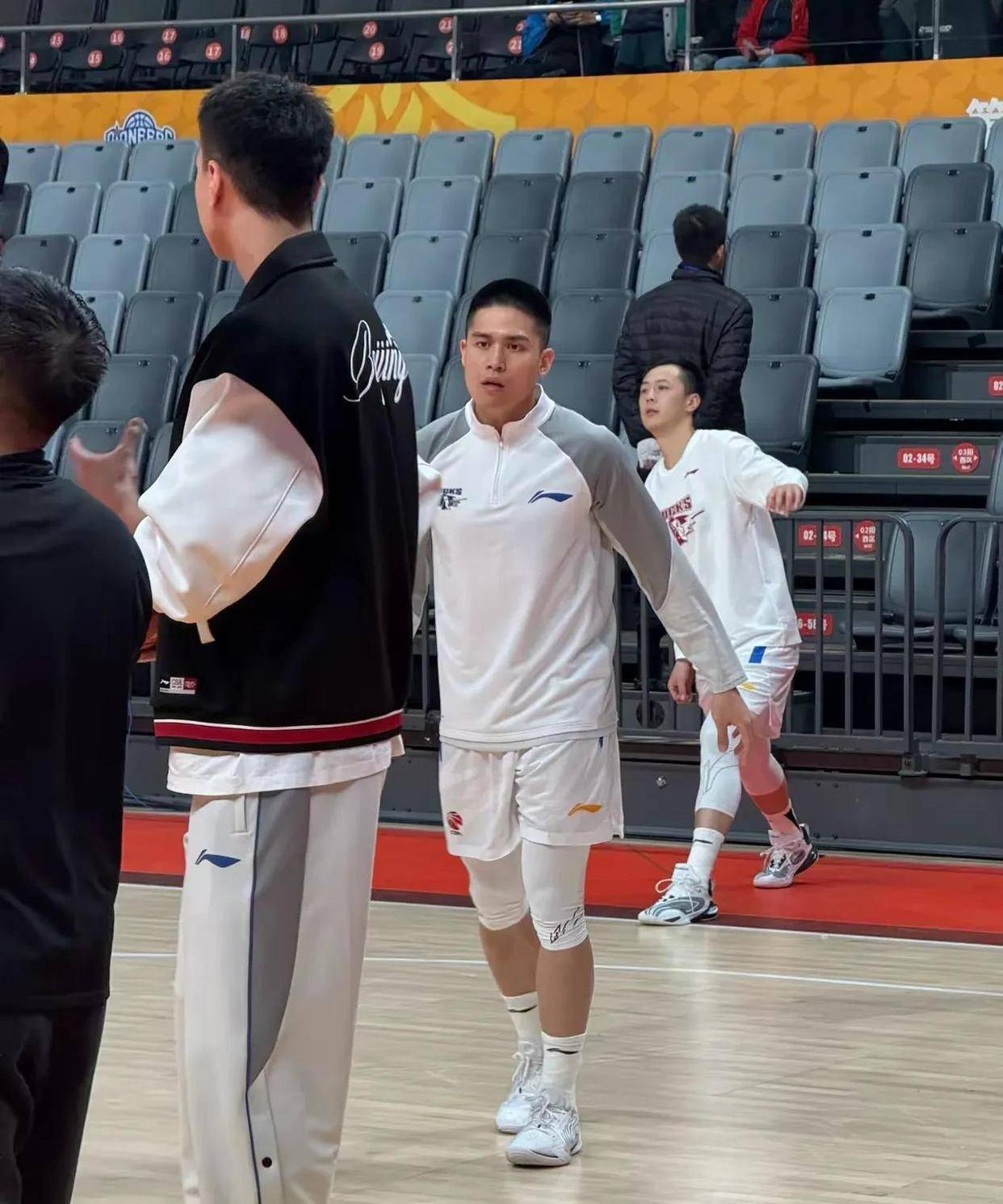 开云体育下载-包含转会期突围战来临；北京首钢围绕欧超杯篮板制胜；媒体盛赞；纪律约束更严格的词条