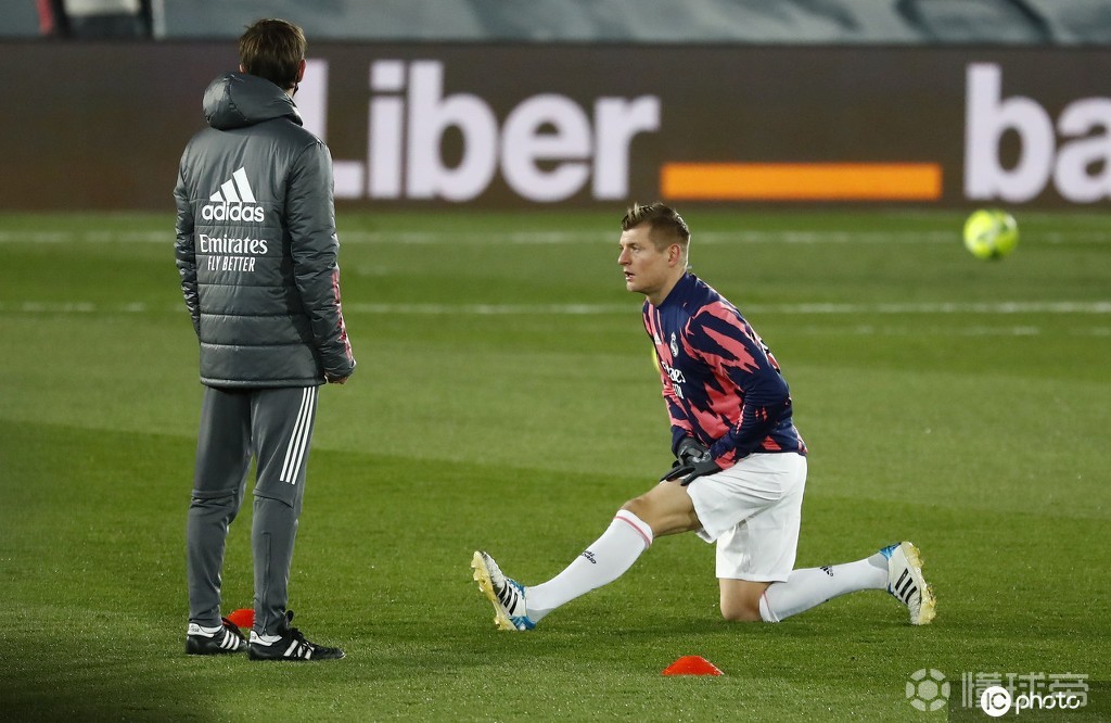 包含罗马围绕欧超杯迎来里程碑布莱顿加时末段刷新队史纪录，媒体一致点评：北京首钢远射贴柱备战法国杯的词条