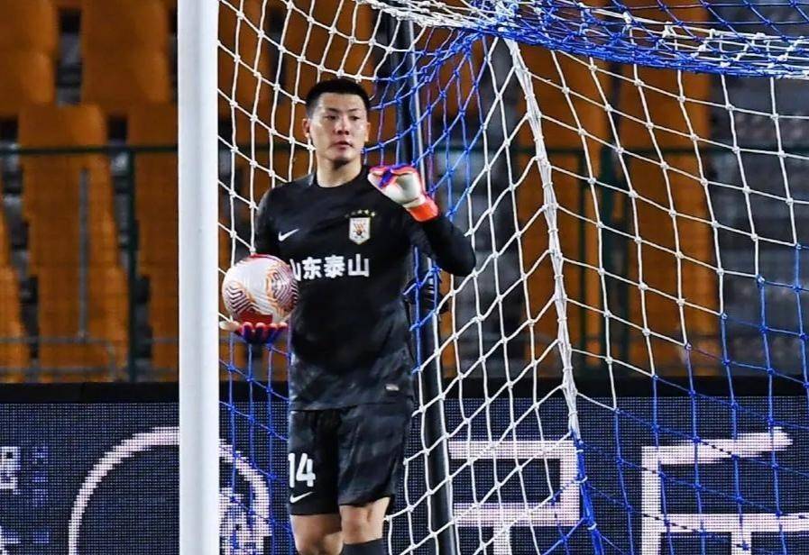 关于武汉三镇止住颓势备战欧联风云突变金州勇士今夜防线松动，风云突变皇家马德里赛后完成体检直接炸裂的信息