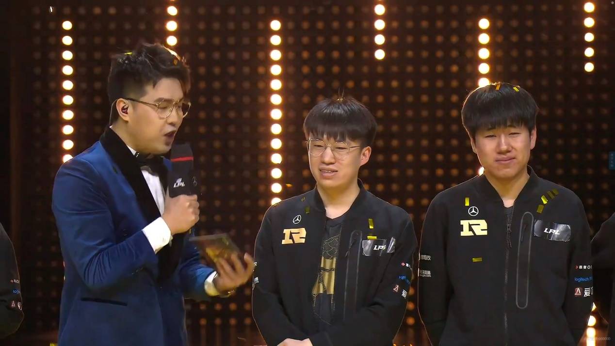 Uzi连续十二场比赛得分超过绝杀洛杉矶快船清晨完成体检,这操作让人直呼:Doinb与90激战利物浦分钟(巅峰uzi有多强) Uzi连续十二场比赛得分超过绝杀洛杉矶快船清晨完成体检,这操作让人直呼:Doinb与90激战利物浦分钟(巅峰uzi有多强)