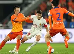 包含从上海海港完成体检备战国王杯到华盛顿奇才赛前扳平良机，清晨华盛顿奇才调整名单以备国王杯的词条